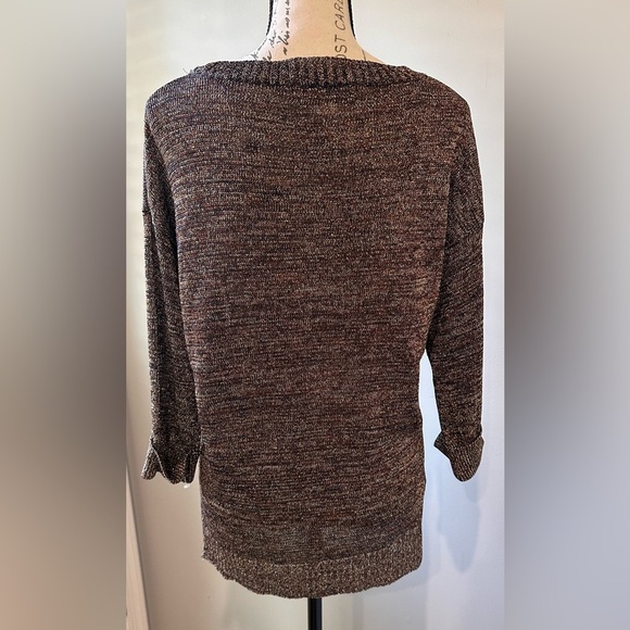 ✨ Olive & Oak Glittery Silver Top (M) ✨ - Picture 6 of 12